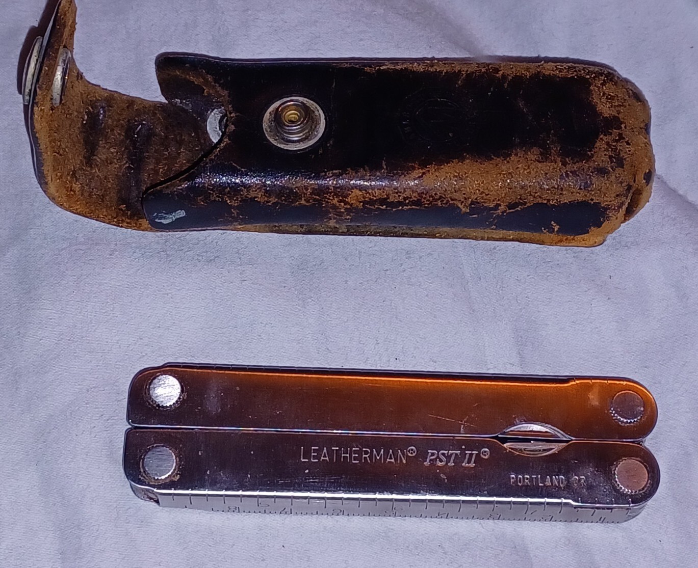 Leatherman PST II Multi Tool Knife Pliers File Drivers Leather Case