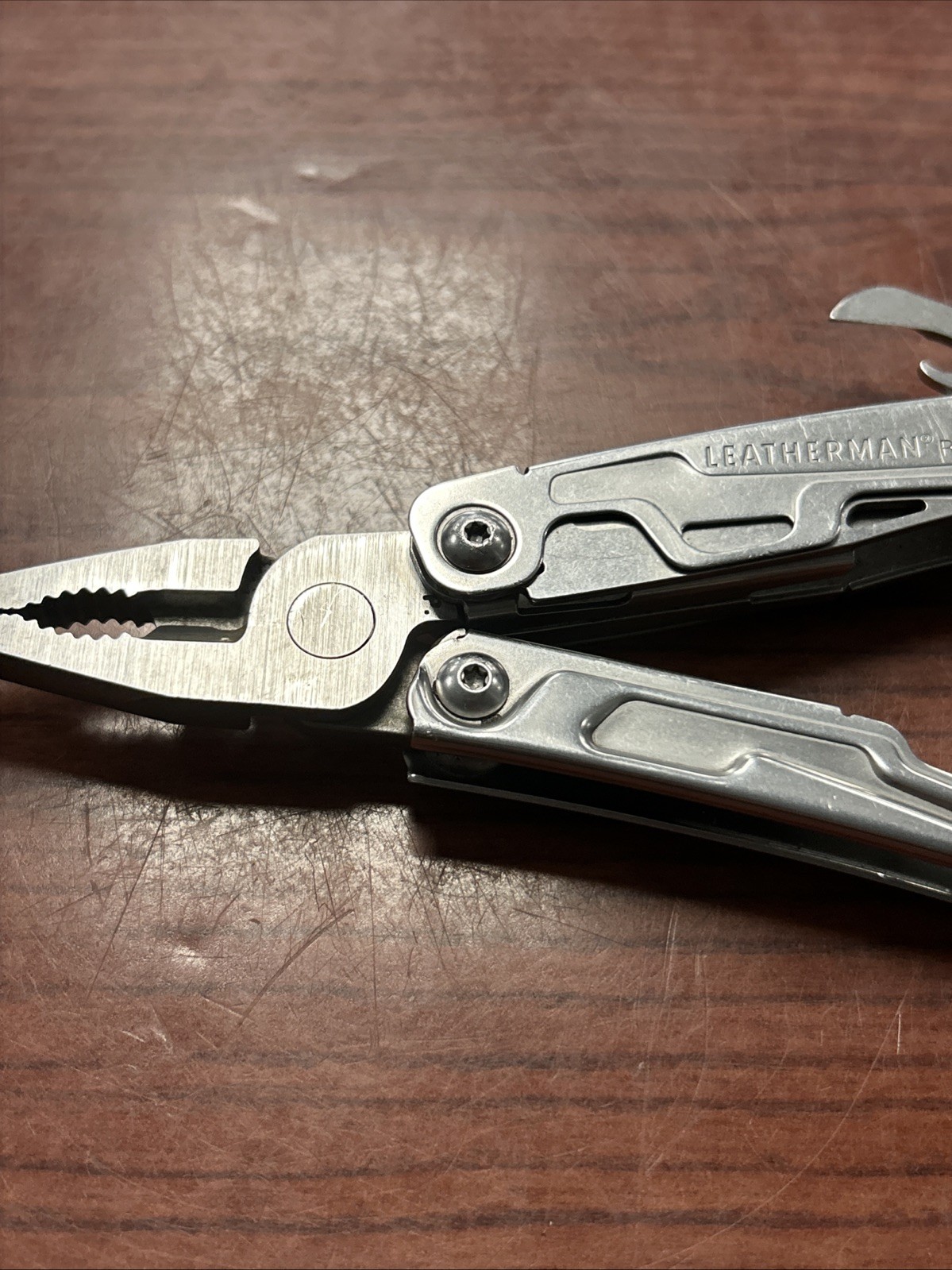 Leatherman Rev 3.8″ Multi-Tool, Stainless