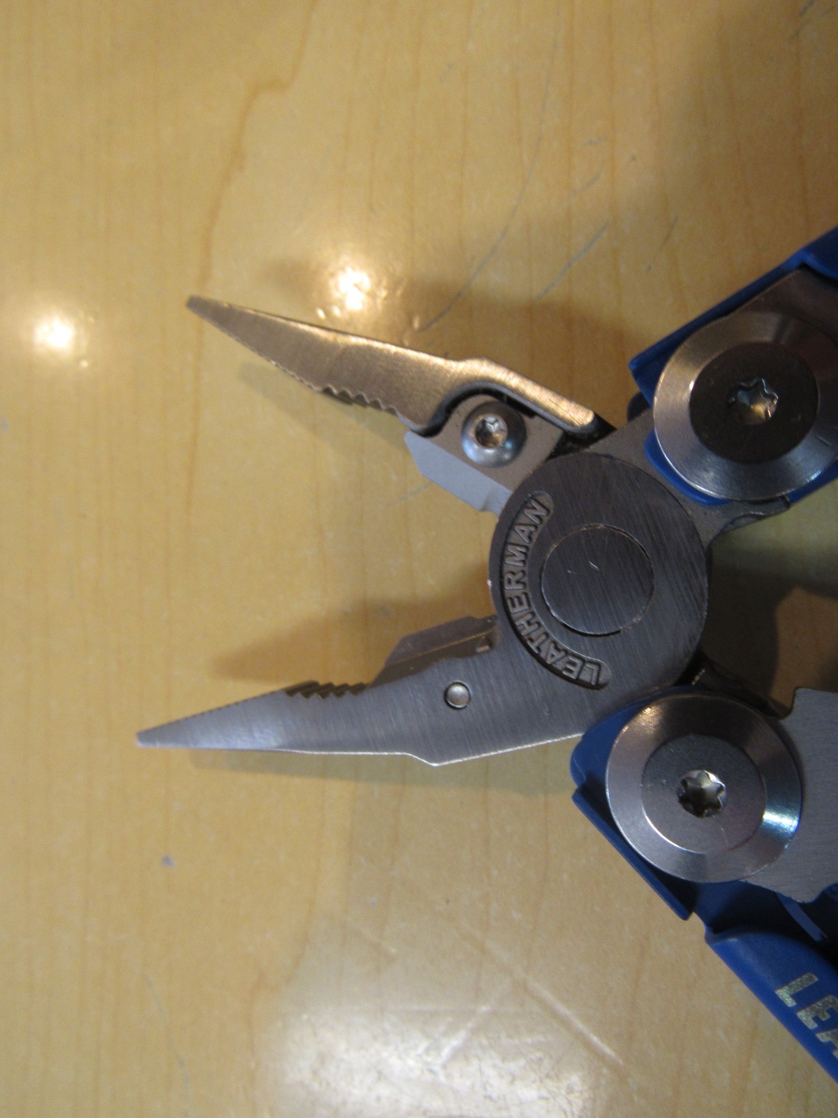 Leatherman SIGNAL Multi-Tool, 19 Tools – Blue Used But In Great Shape.