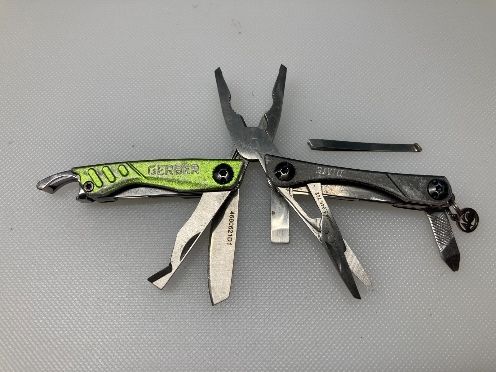 Gerber Dime Mini Multi-Tool, Knife, Pliers, Scissors, Green (C)