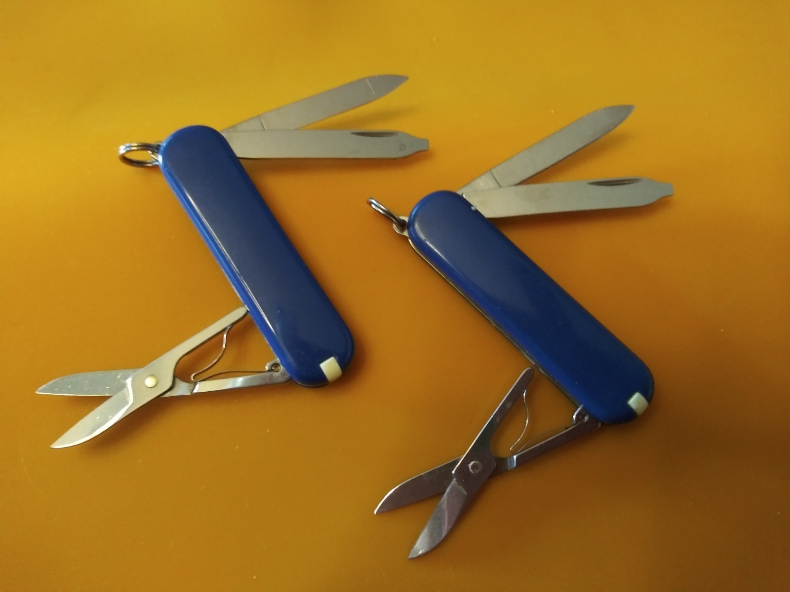Victorinox ~LIMITED EDITION~Exclusive~Star of David Inlay~w/2nd Blue SD ~ NICE