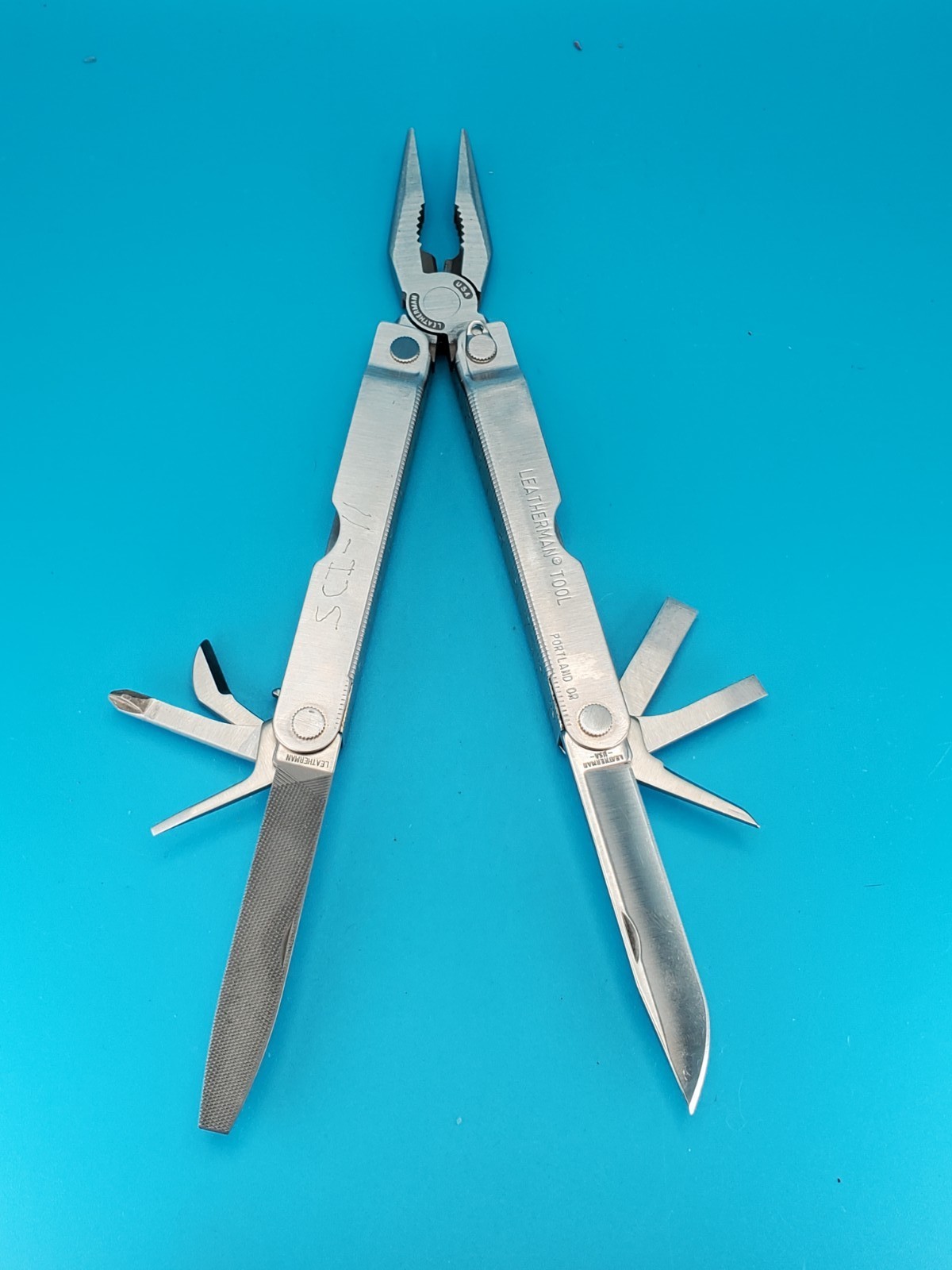 Leatherman PST Multi Tool! 03/00 date stamp! Fast Shipping! With Sheath!