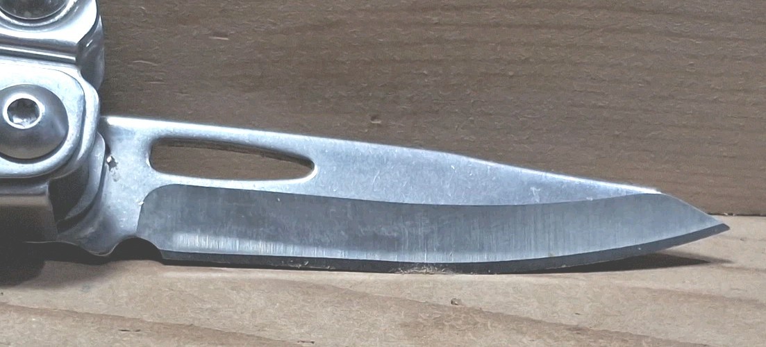 LEATHERMAN BOLSTER MULTI-TOOL EXCELLENT CONDITION SEE PICTURES FOR MORE DETAILS