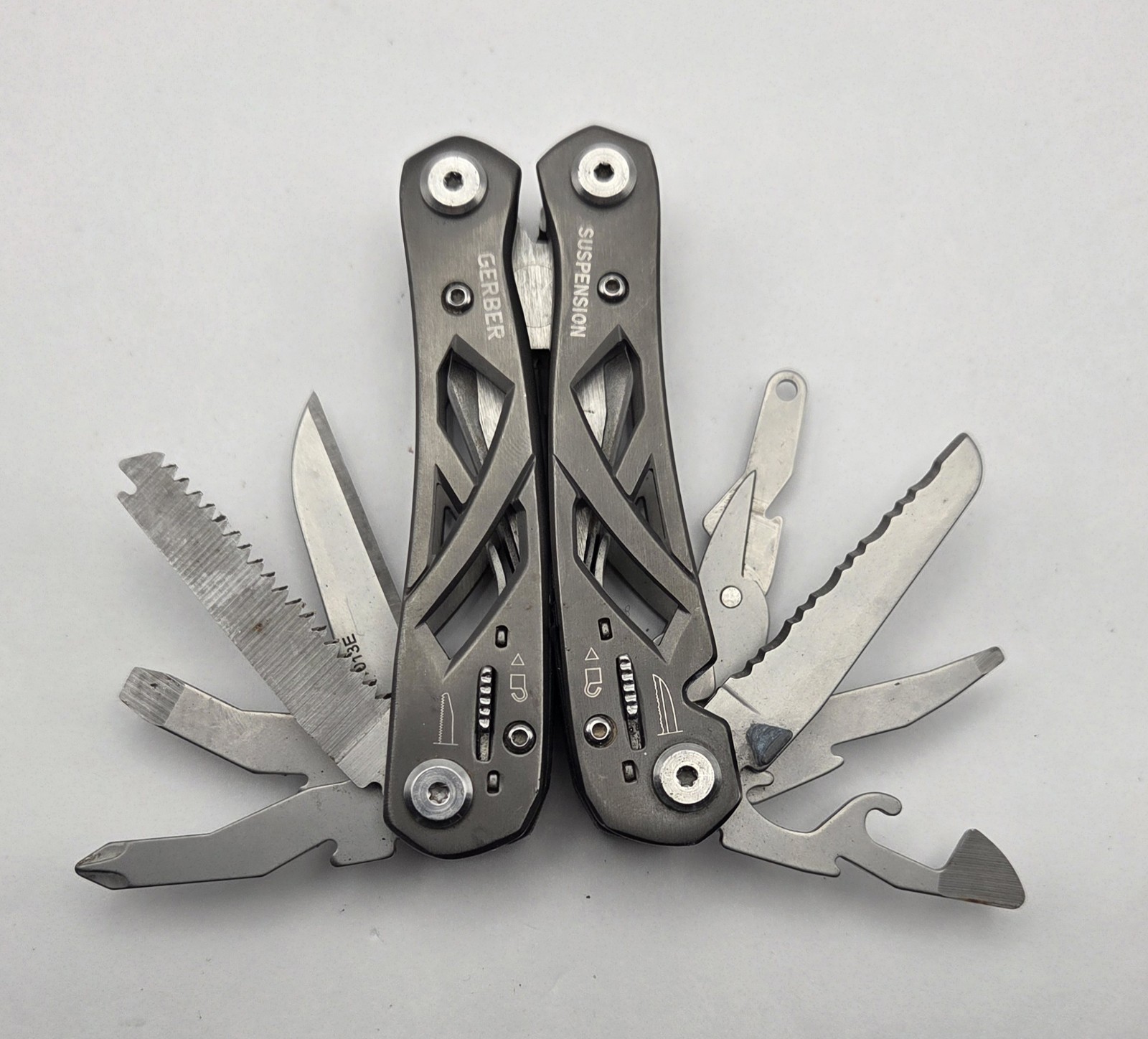 Gerber Suspension Multi-Tool Multi-Plier w/ Sheath L-2