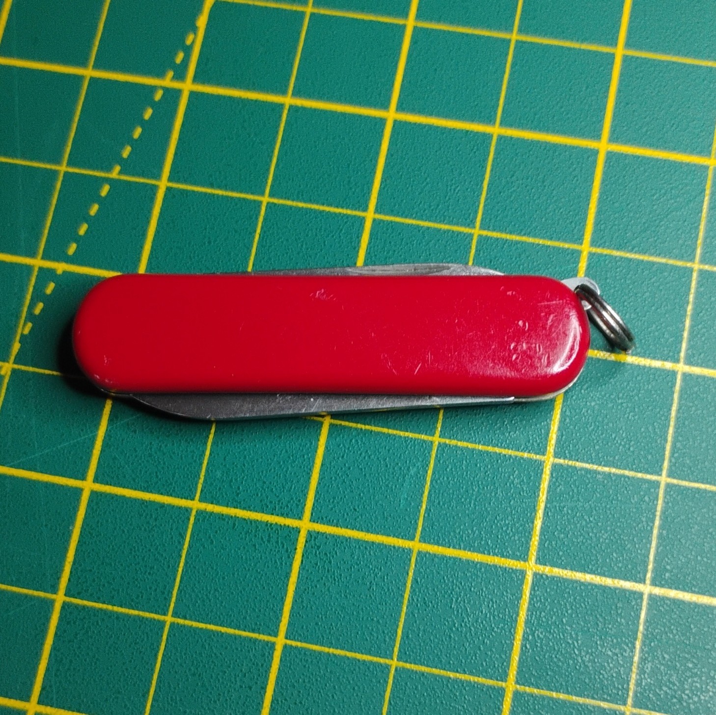 Snap-on Victorinox Pocketknife 2 Tools Knife Nail File SS 1.5in Red Lanyard