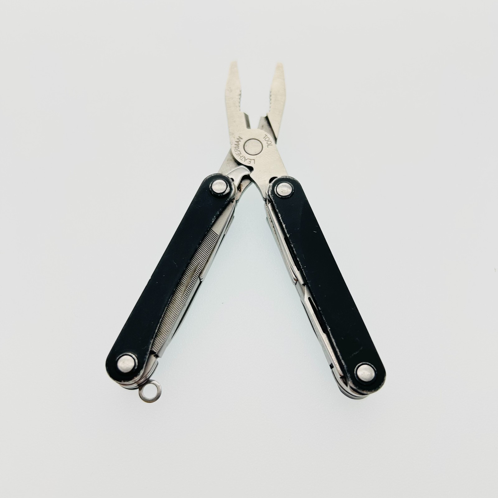 Leatherman Squirt PS4 BLACK – 8-in-1 Keychain Multi-Tool Discontinued (CODE2)