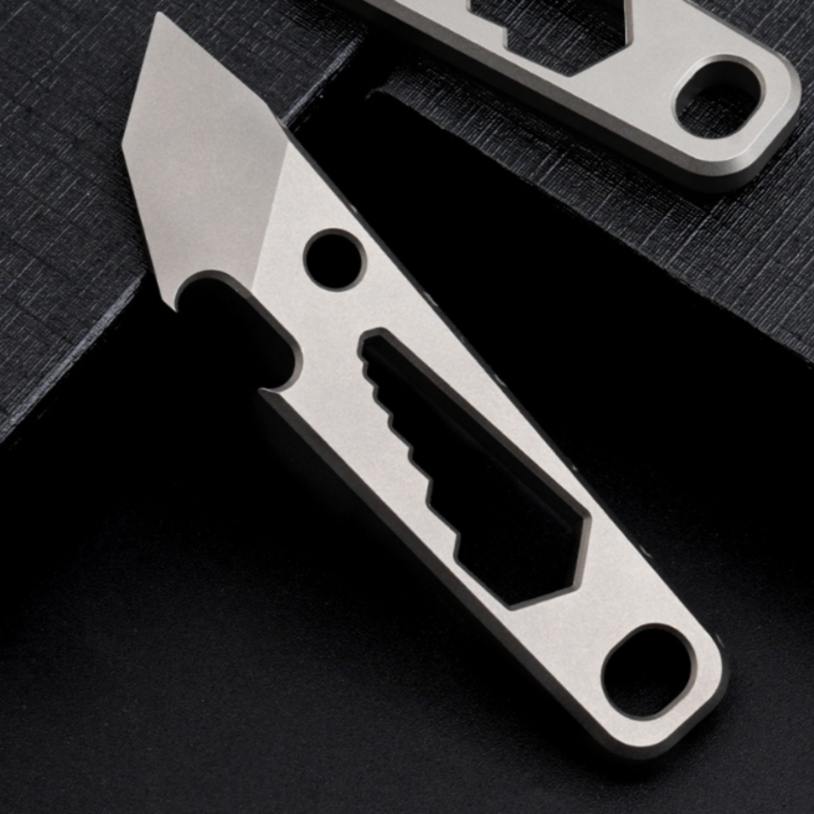 Titanium Alloy Mini Pry Bar Multi Tool Keychain Bottle Opener Cutter Pocket