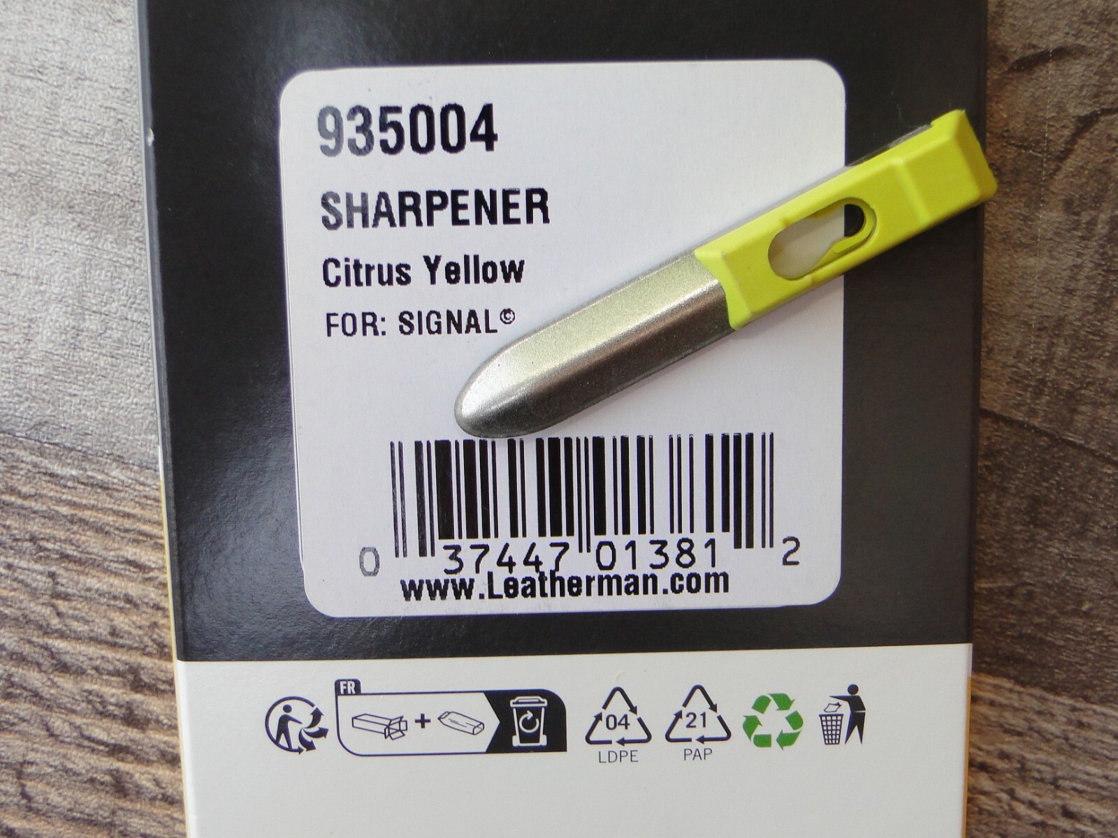 Leatherman® Signal Diamond Coated Sharpener Citrus for Signal Multi-Tool 935004