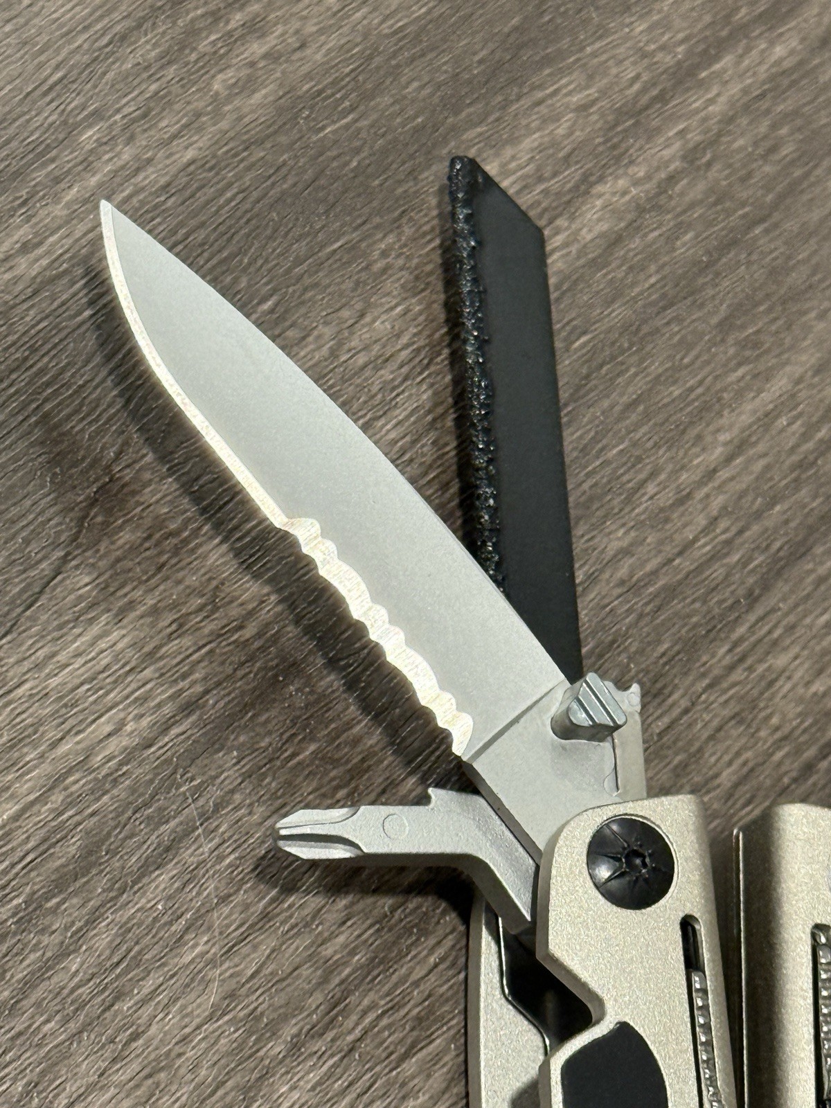Gerber Legend MP800 Multi Tool /Multi Plier. Assembled in USA