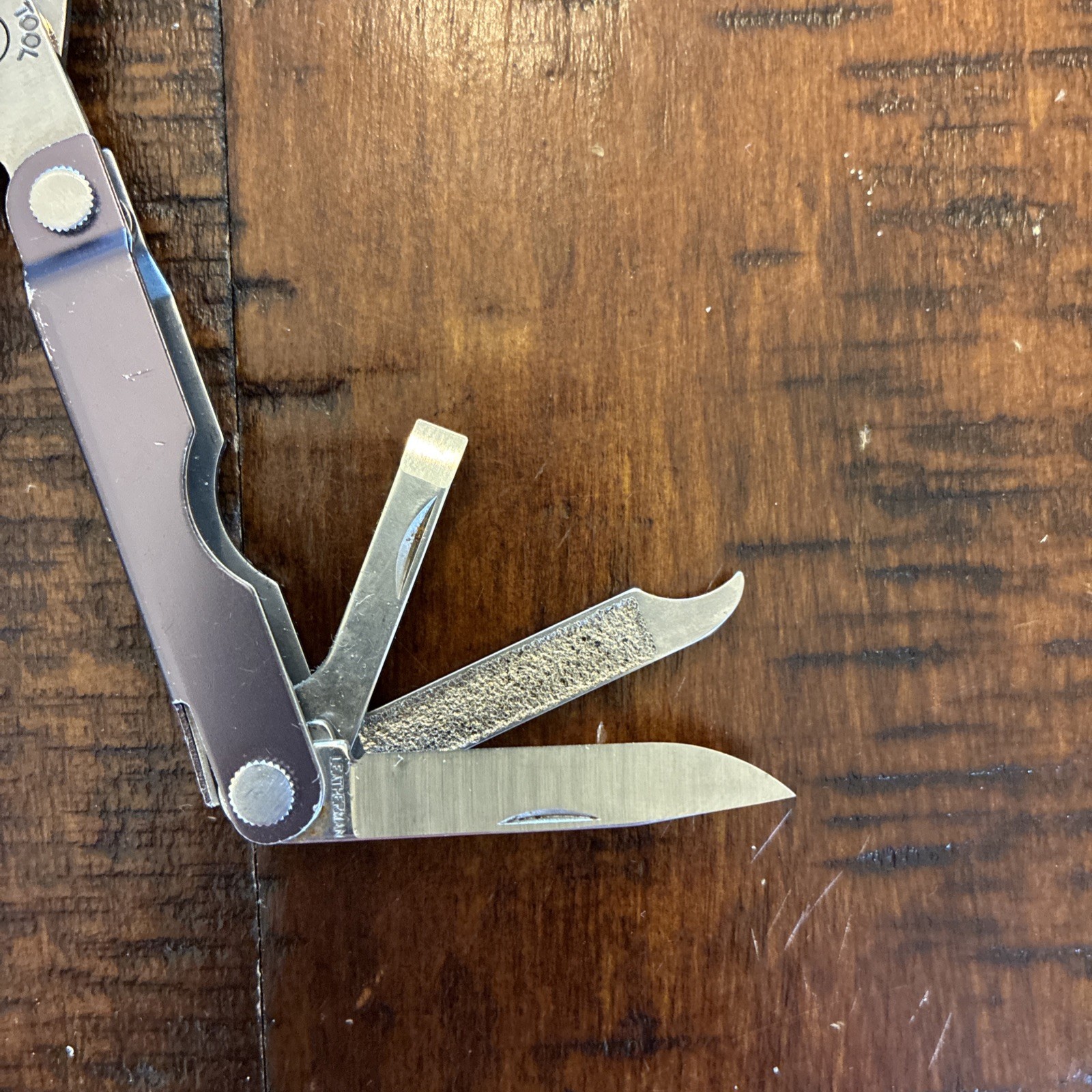 Leatherman Micra Anodized 10 in 1 Multitool Anodized Aluminum – 01/17