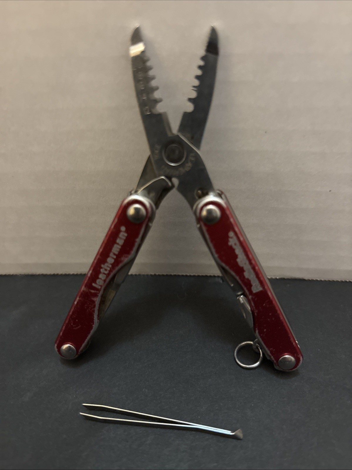 Leatherman Squirt E4 Multi-Tool Knife RadioShack Collectible