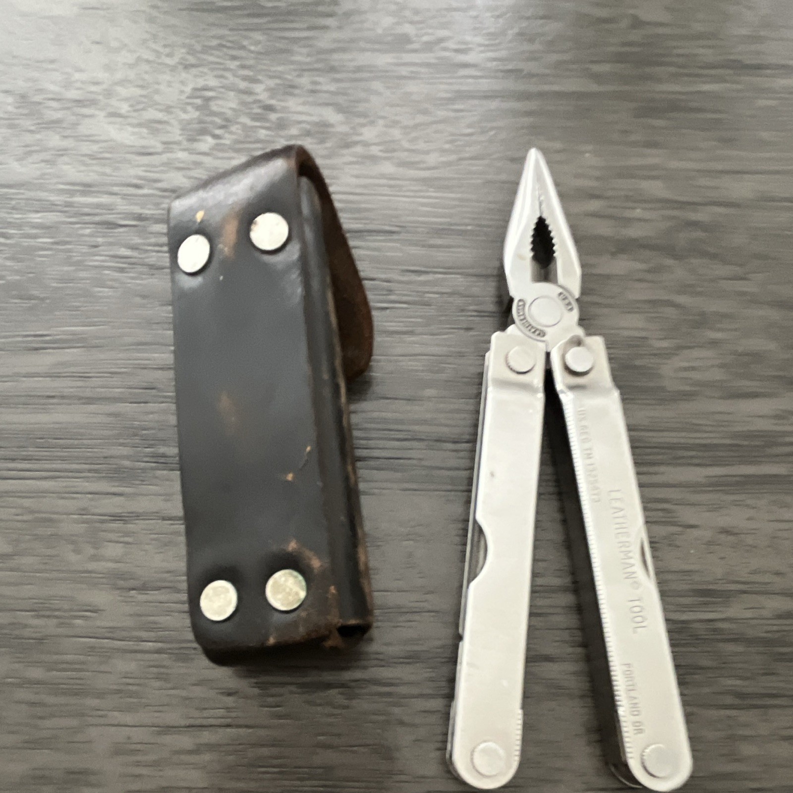 Leatherman PST Stainless Steel Multi-Tool Pliers Knife File w/ Sheath, 6 Tools