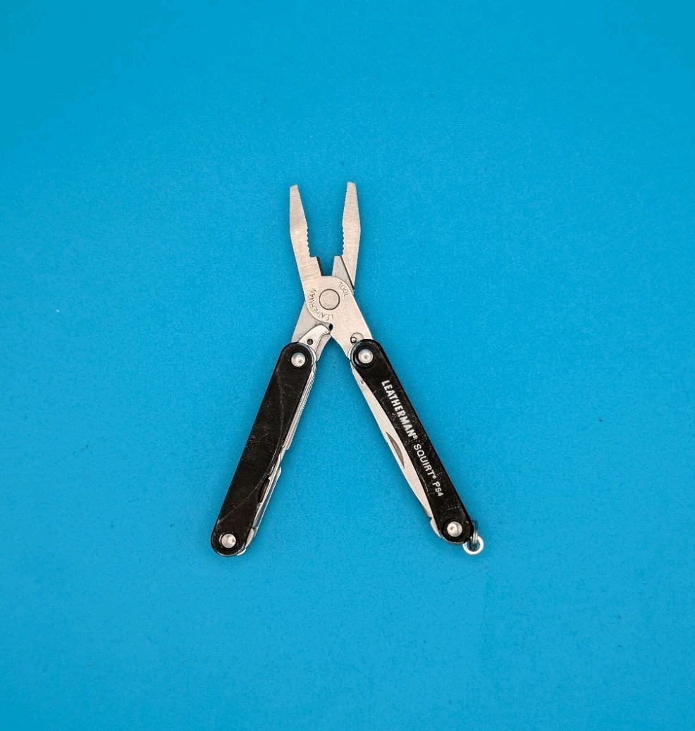 Leatherman SQUIRT PS4 Multi-Tool With Pliers Scissors Knife BLACK!