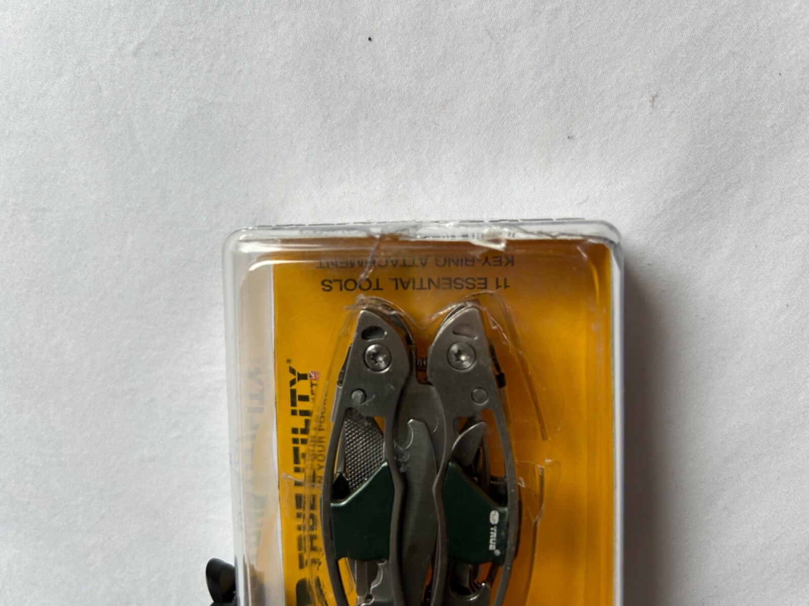 True Utility Framework Mini Key – Ring Multi-Tool with Waterproof Case CRACKED