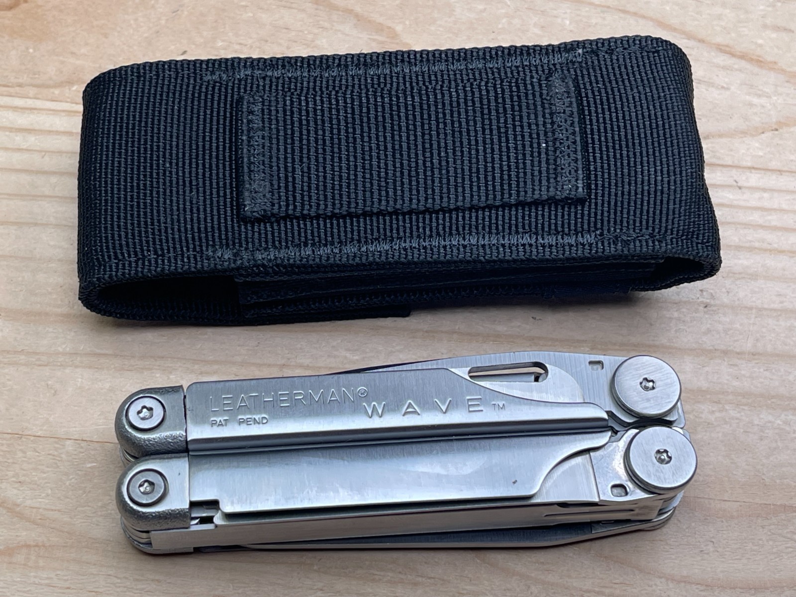 Leatherman Wave Multi-tool Knife w/Nylon Sheath 09/00 – Early Version, Very Nice
