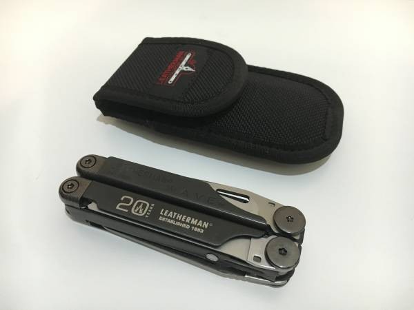 2003 Deadstock 20 YEARS LEATHERMAN ESTABLISHED Multi Tool WAVE