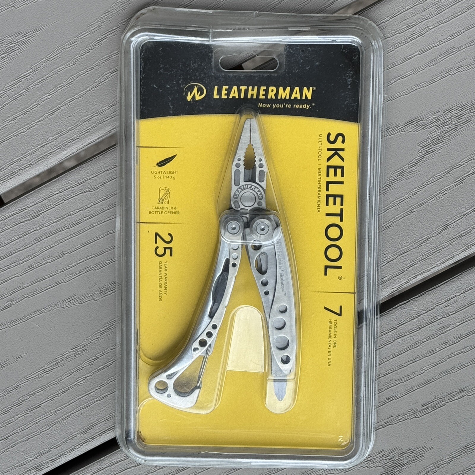 Very Rare Early Shell Package 2009 Leatherman Skeletool multi tool