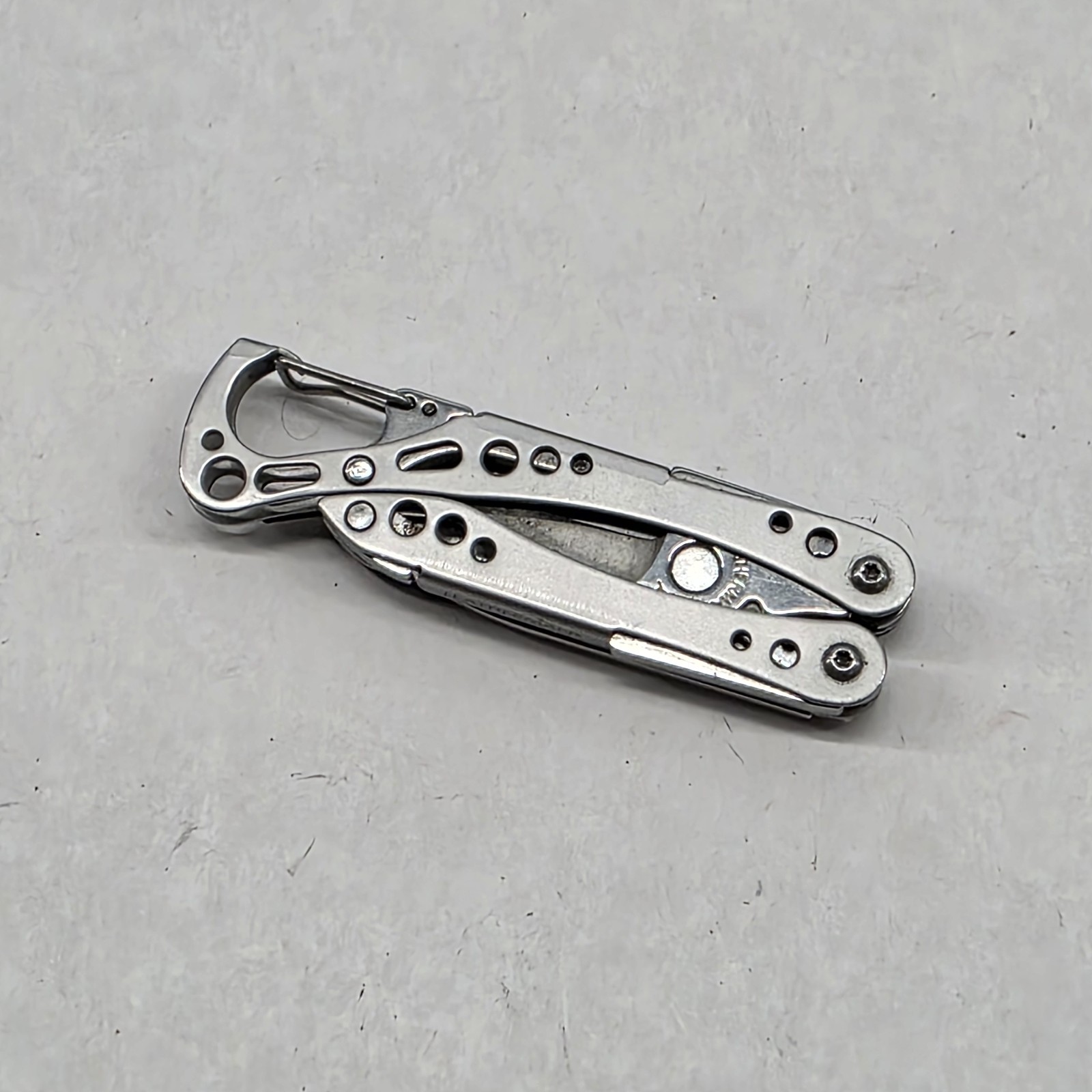 Leatherman Style CS Black Multi-Tool Carabiner tweezers, Retired
