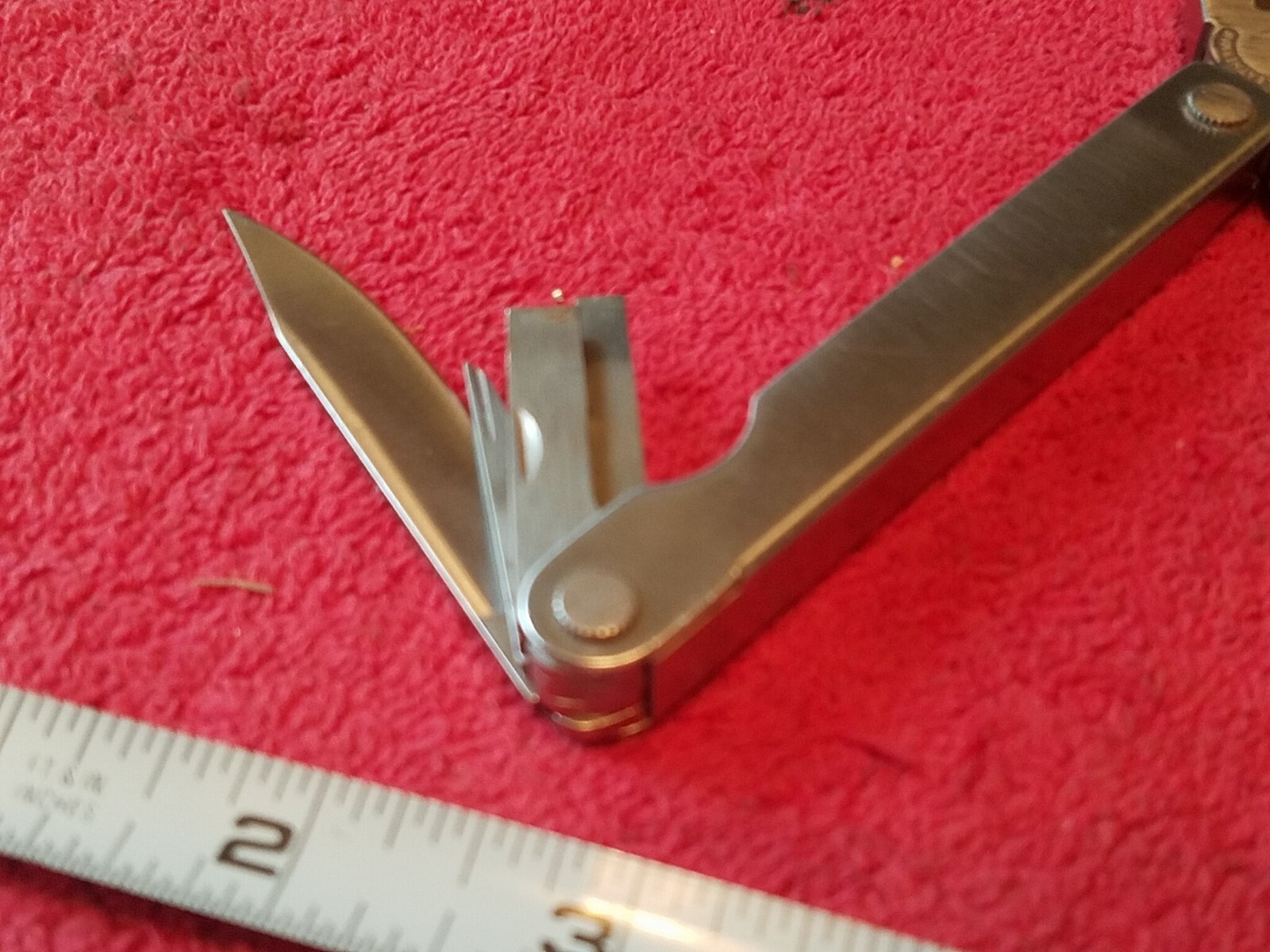 The Original Leatherman Pocket Survival Multi Tool 1995