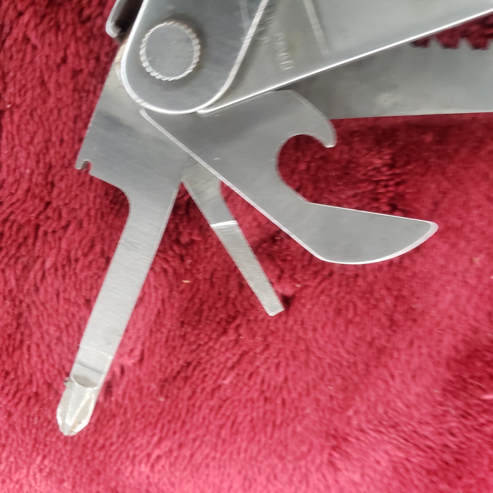 🔪 🔪 Leatherman Super Tool Multi Tool with Sheath.