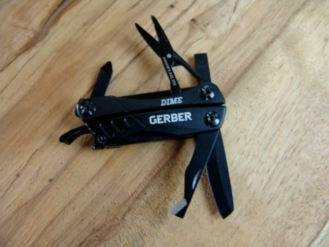 GERBER-CENTER DRIVE-MULTI PLIER-w/GERBER DIME-GERBER CASE-STAINLESS & BLK-EXCLNT