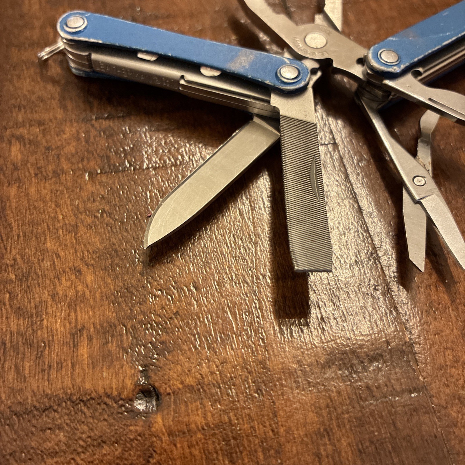 Leatherman Squirt PS4 Multi Tool, Knife, Pliers – Blue – Pat Pend – Excellent