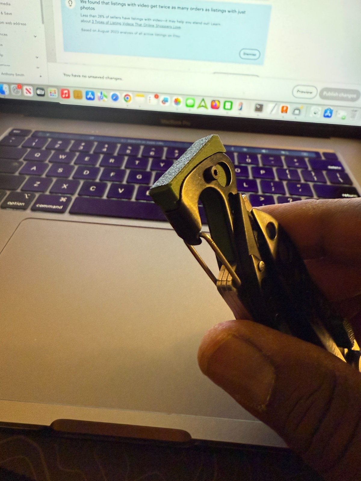 Hammer Head & Thumb Stud Upgrade for Leatherman Skeletool – Glow-in-the-Dark