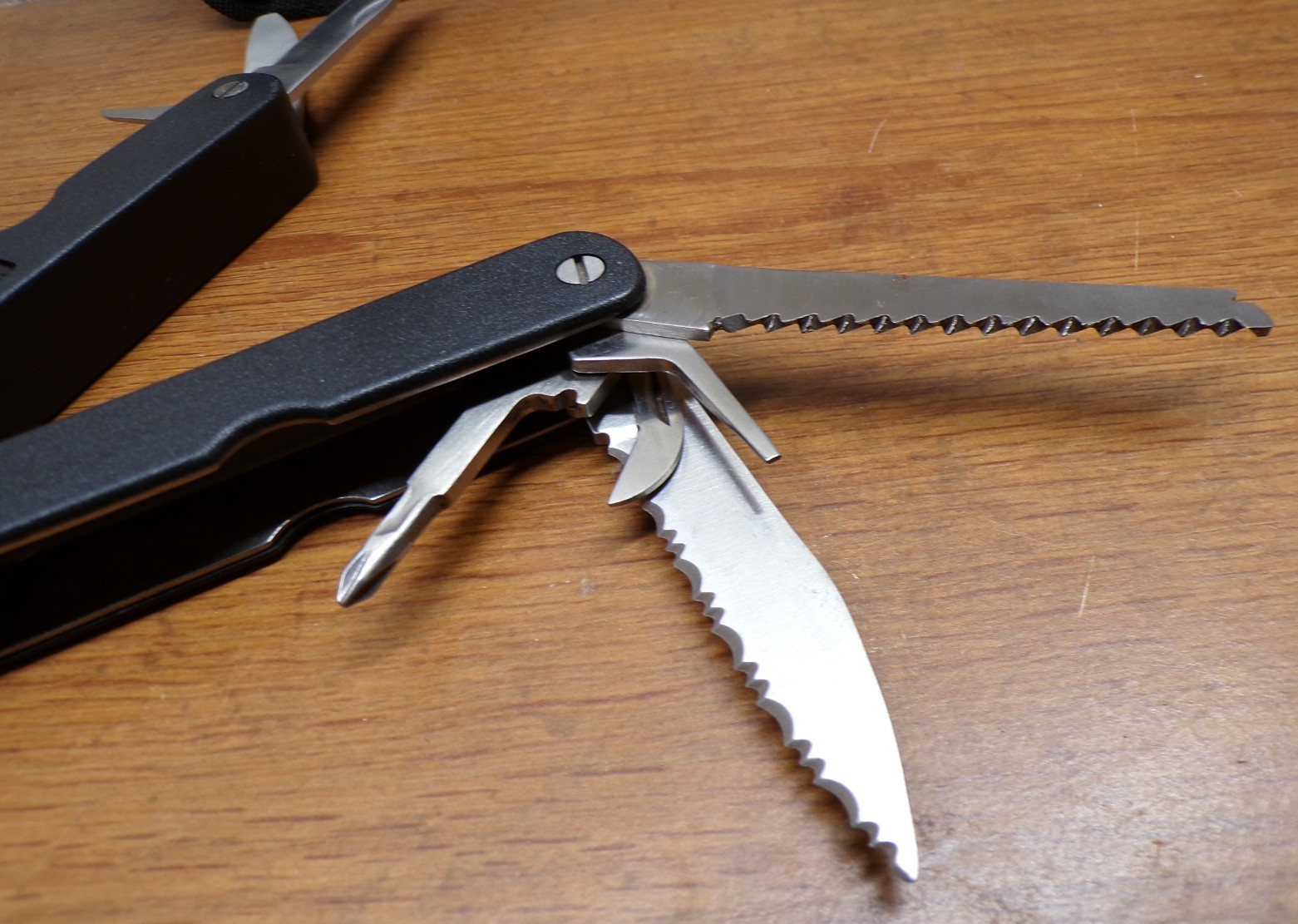 Tool Source 10-in-1 Multi Tool
