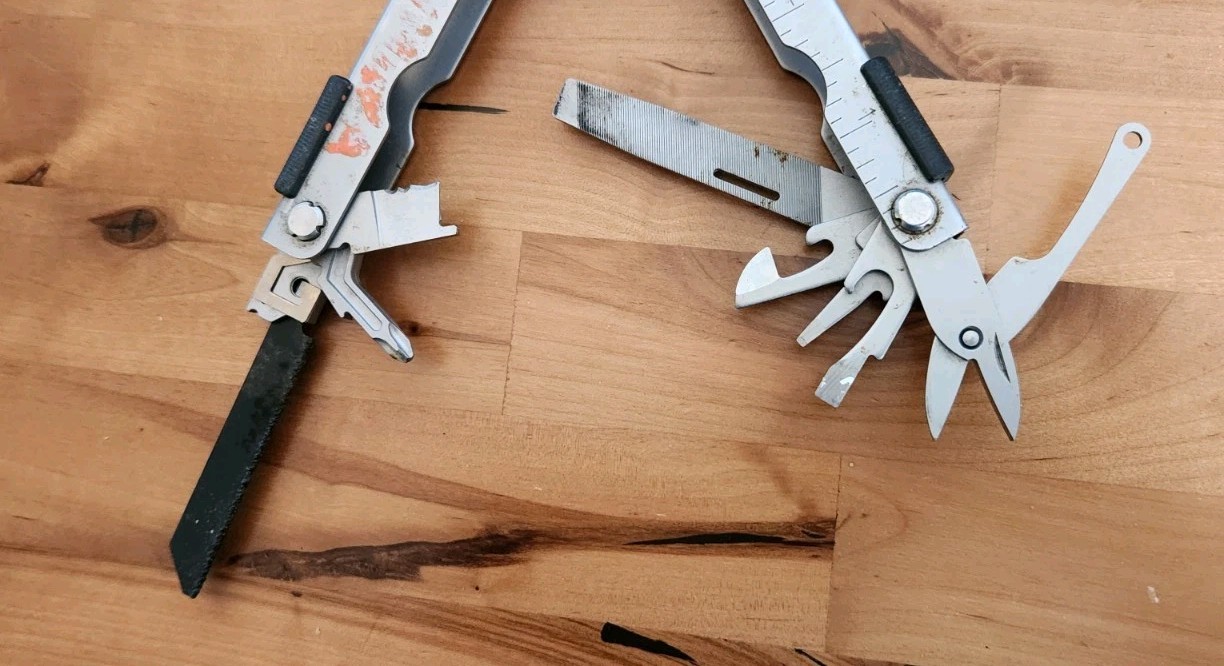 Gerber 47563 MP600 SERIES Pro Scout Multi-Plier Needle Nose Plier – (NOTE) U53