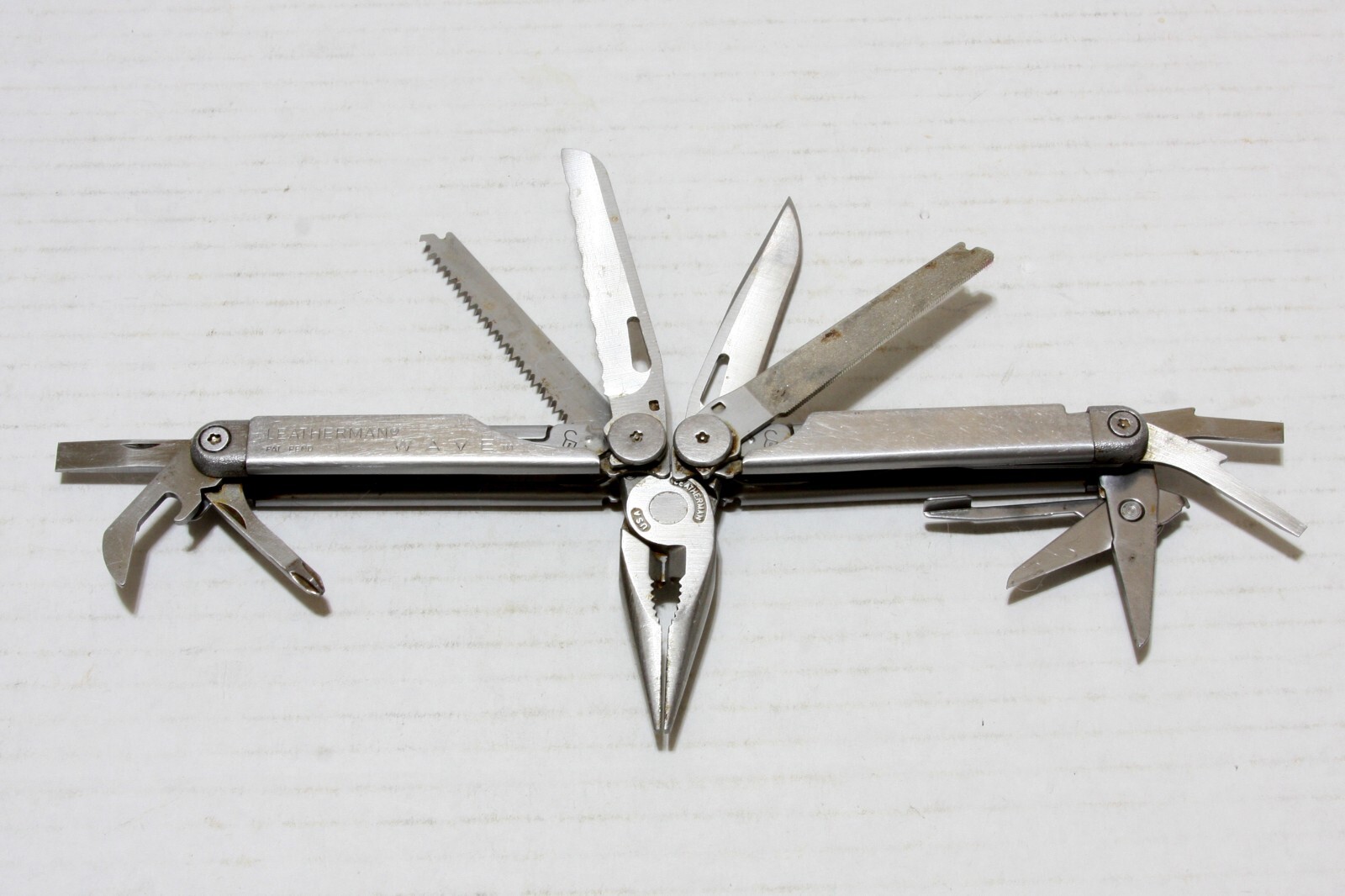 Leatherman Wave USA Multi-Tool Pat Pend Knife Needle Nose Pliers W/Sheath Vtg.