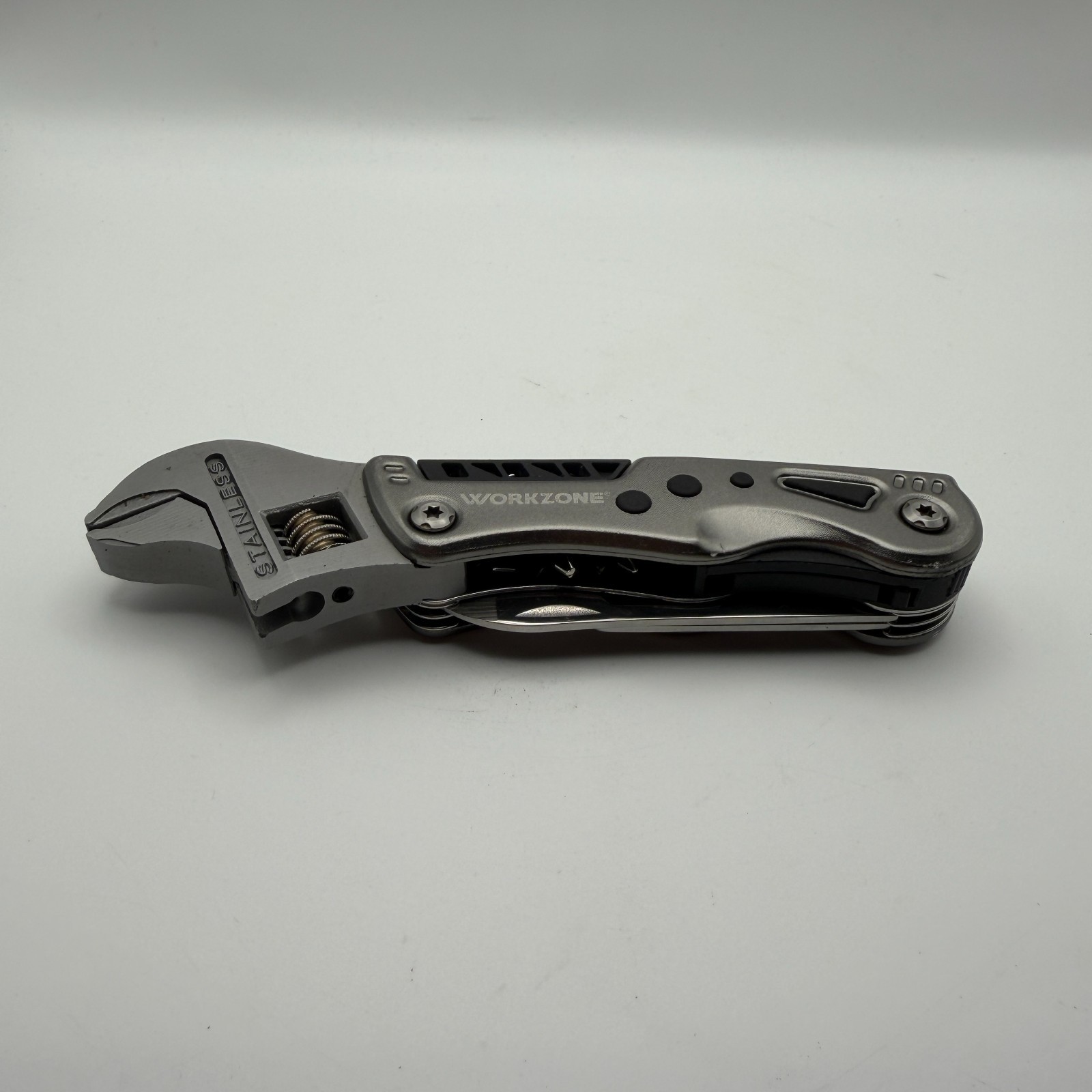 WORKZONE HAND TOOLS MASTER HARDWARE 9 IN 1 WRENCH MULTI TOOL LED LIGHT