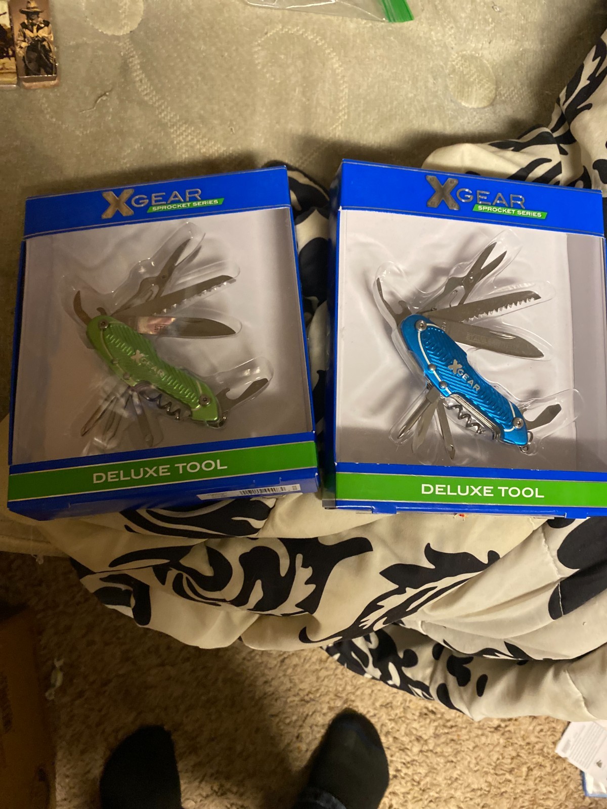 2 X Gear – Deluxe Tool, 10 Tools. Stainless Steel, 41XG1207 GREEN & Blue Color