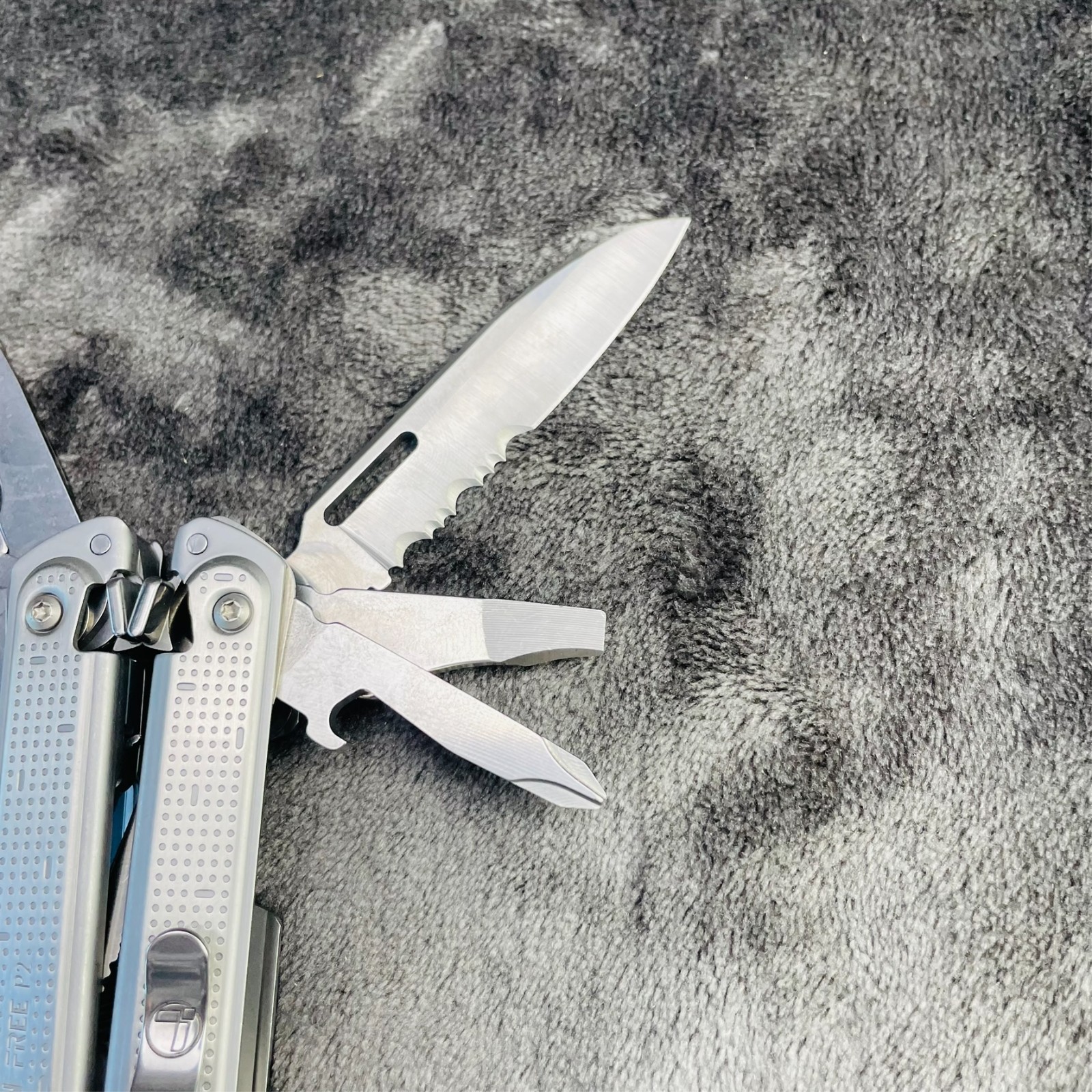 Leatherman Free P2 Multitool Discontinued New Open Box
