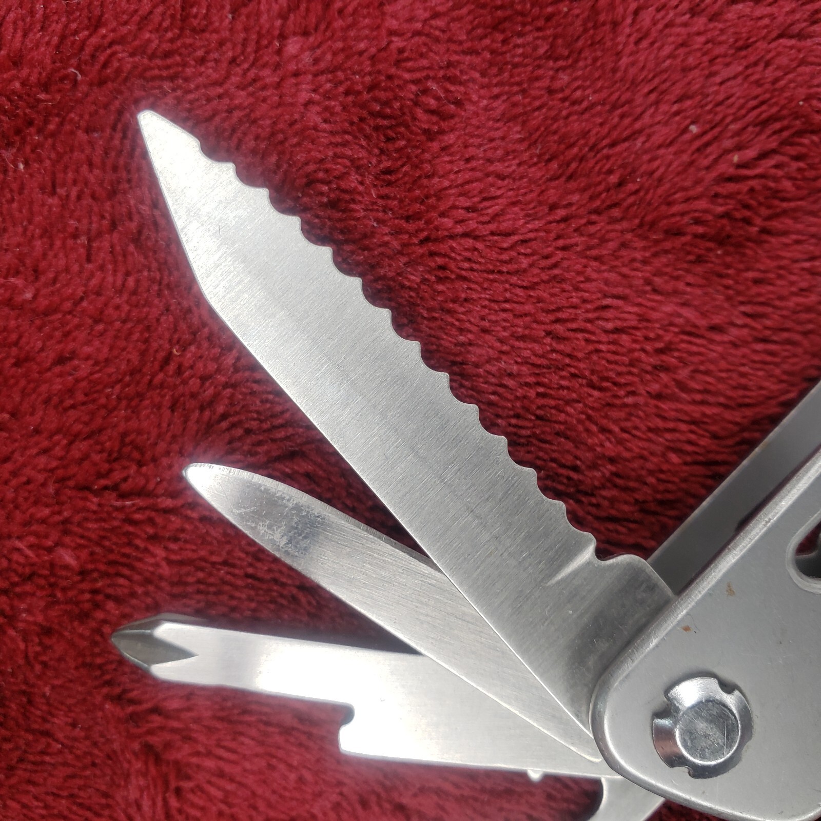 🔪 Winchester Winframe Knife Pliers Cutters Screwdriver Multi-Tool 22-41473