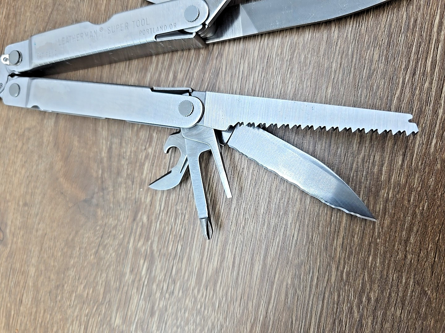Vintage 1994 Leatherman Super Tool With Leather Sheath, 10 Folding Blades USA