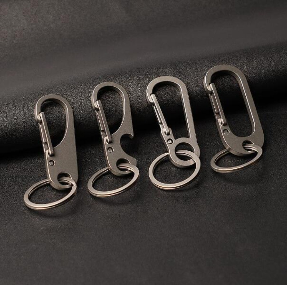 EDC Titanium Alloy Keychain + 28MM Steel Key Ring Hanging Buckle Portable Tool