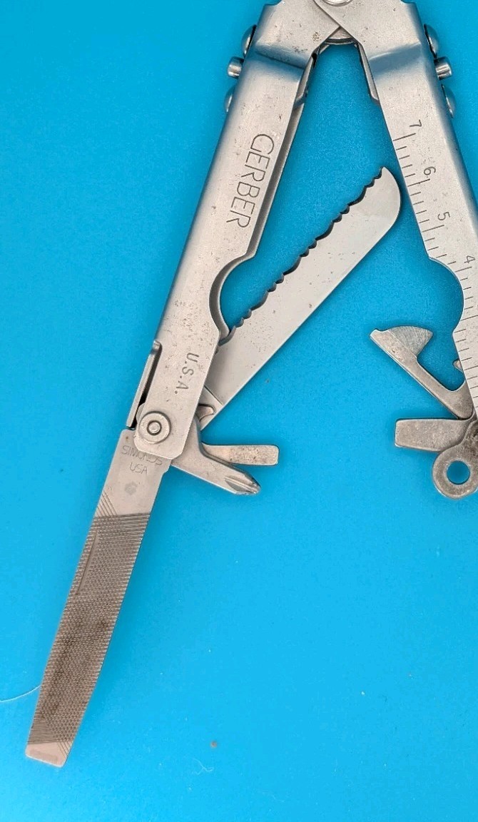 Vintage Gerber Stainless Steel Bluntnose MP400 Multi-Tool Pliers! With Sheath!