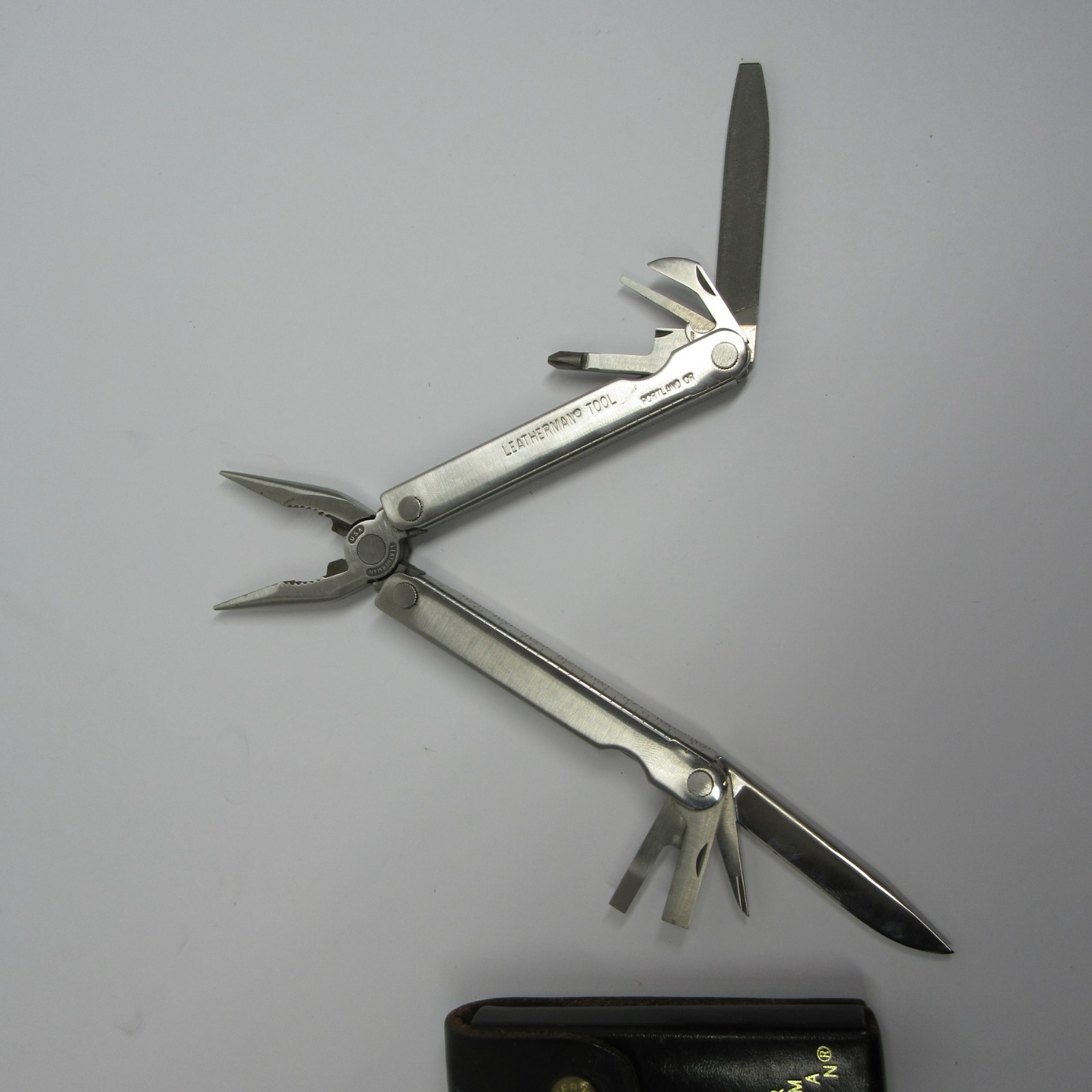 Leatherman Super Tool 1997 Multi-Tool Mint w/Leather Sheath 0997 PAT PEND USA