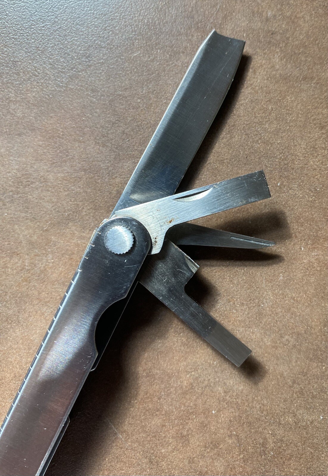 Leatherman Tool Portland Oregon US Reg TM 1325473 Vintage