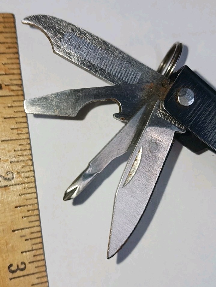 Columbia Pocket Multi Tool Pliers Knife Screwdrivers Flashlight Not Working