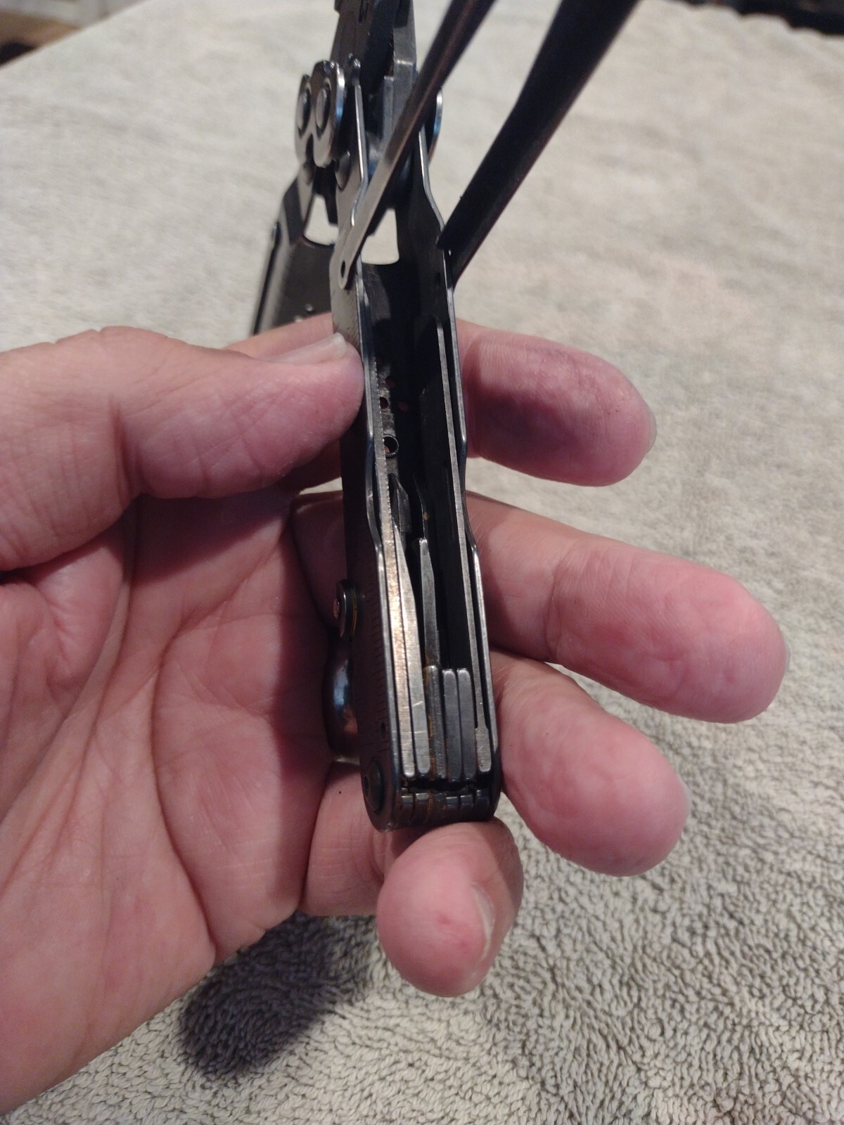 SOG Black Stainless Steel PowerLock Excellent Condition