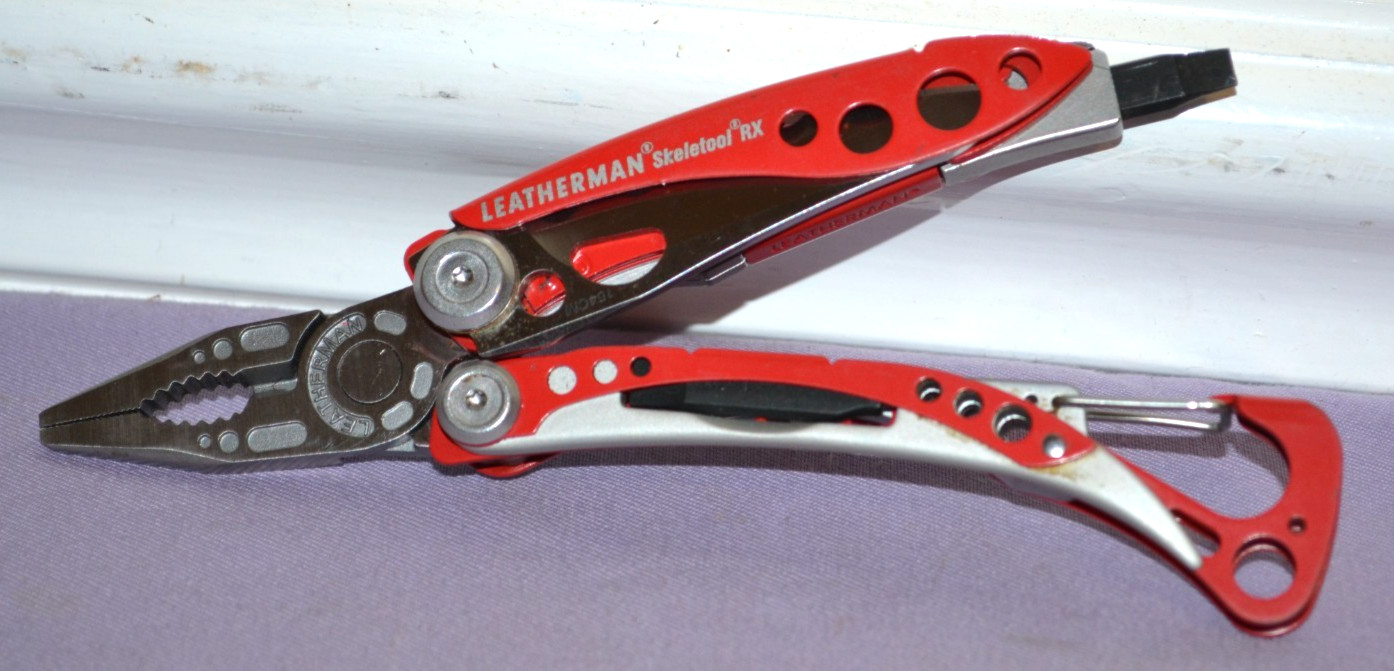OEM Leatherman Skeletool RX Red Multi-Tool Knife, Pliers & Other Tools — Great