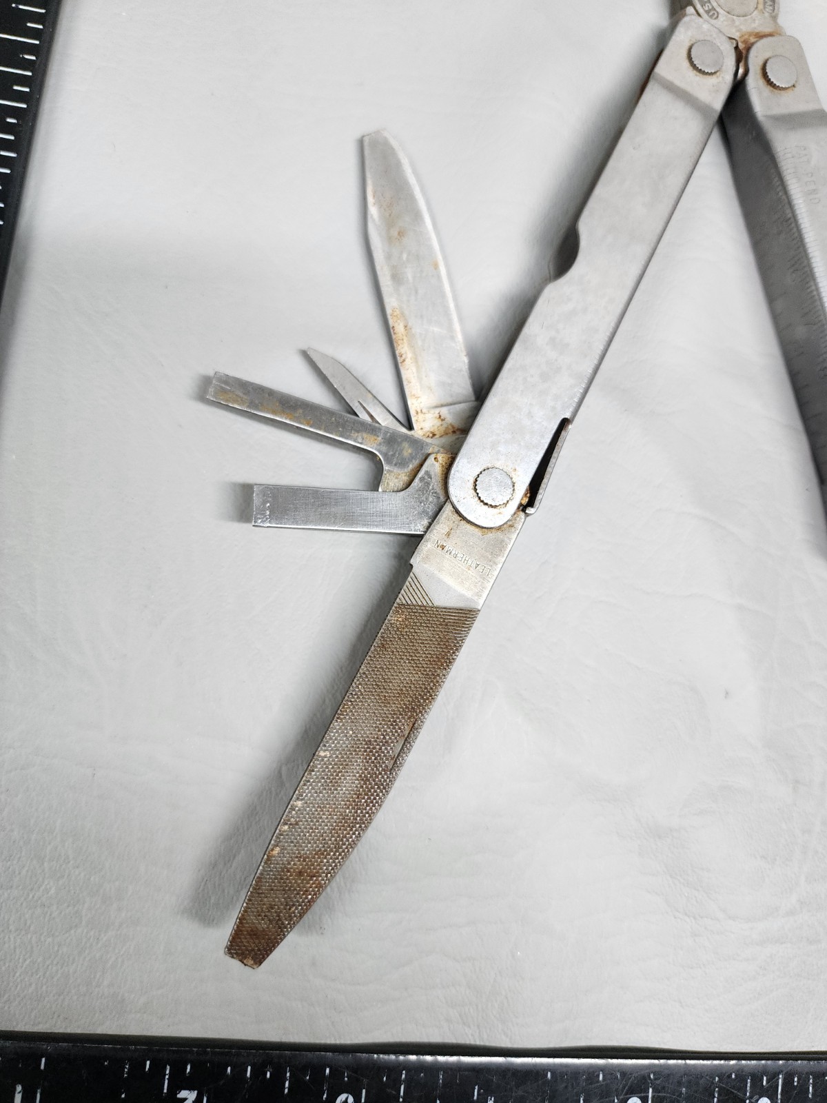 Leatherman Super Tool Original Multi-Tool Pliers Knife