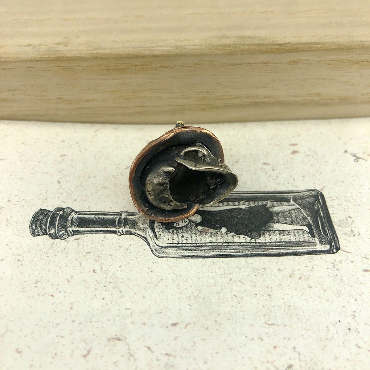 EDC Pirate Skull Key Pendant White Brass Knife Beads Lanyard Pendants DIY Tools