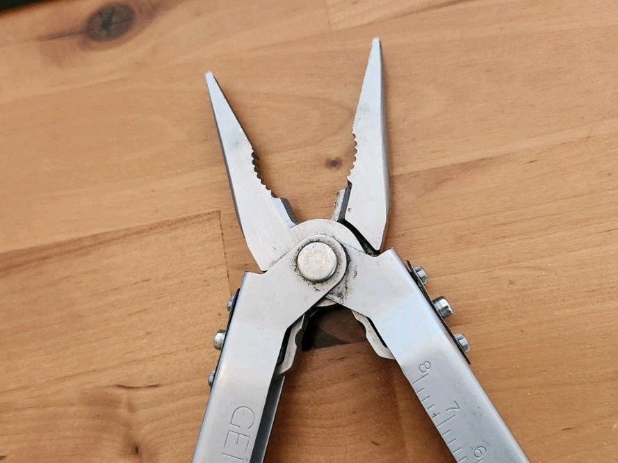 Gerber 47563 MP600 SERIES Pro Scout Multi-Plier Needle Nose Plier – (NOTE) U53