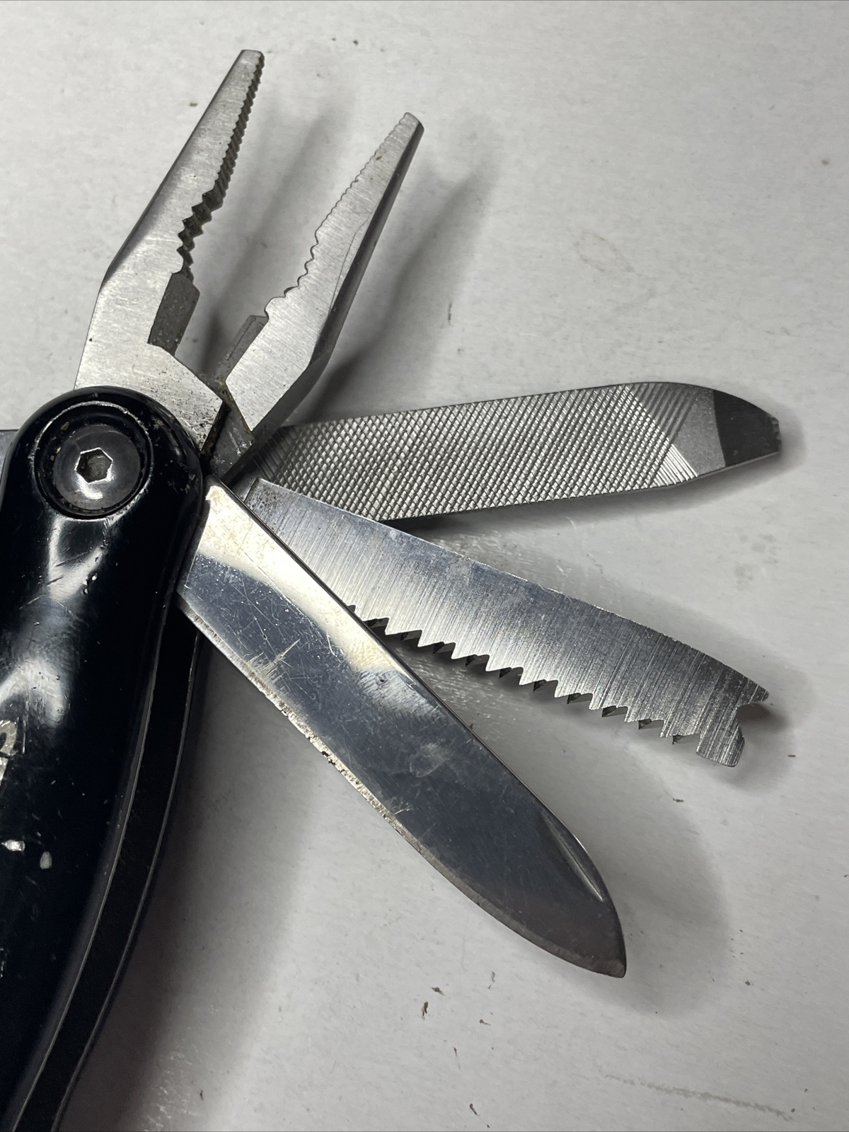Stanley Multi Tool 7 in 1 Combination Pliers /Black