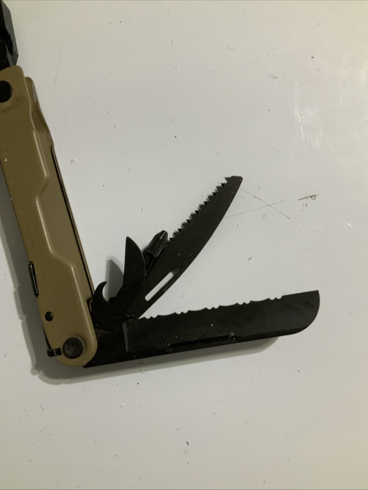 Leatherman Rebar Multitool with Replaceable Wire Cutters Coyote Tan – V19