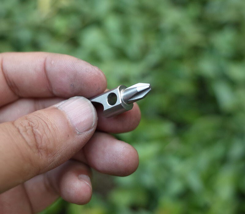 EDC Portable Titanium Multi Tools Bottle Opener Bolt Driver Screwdriver Keychain