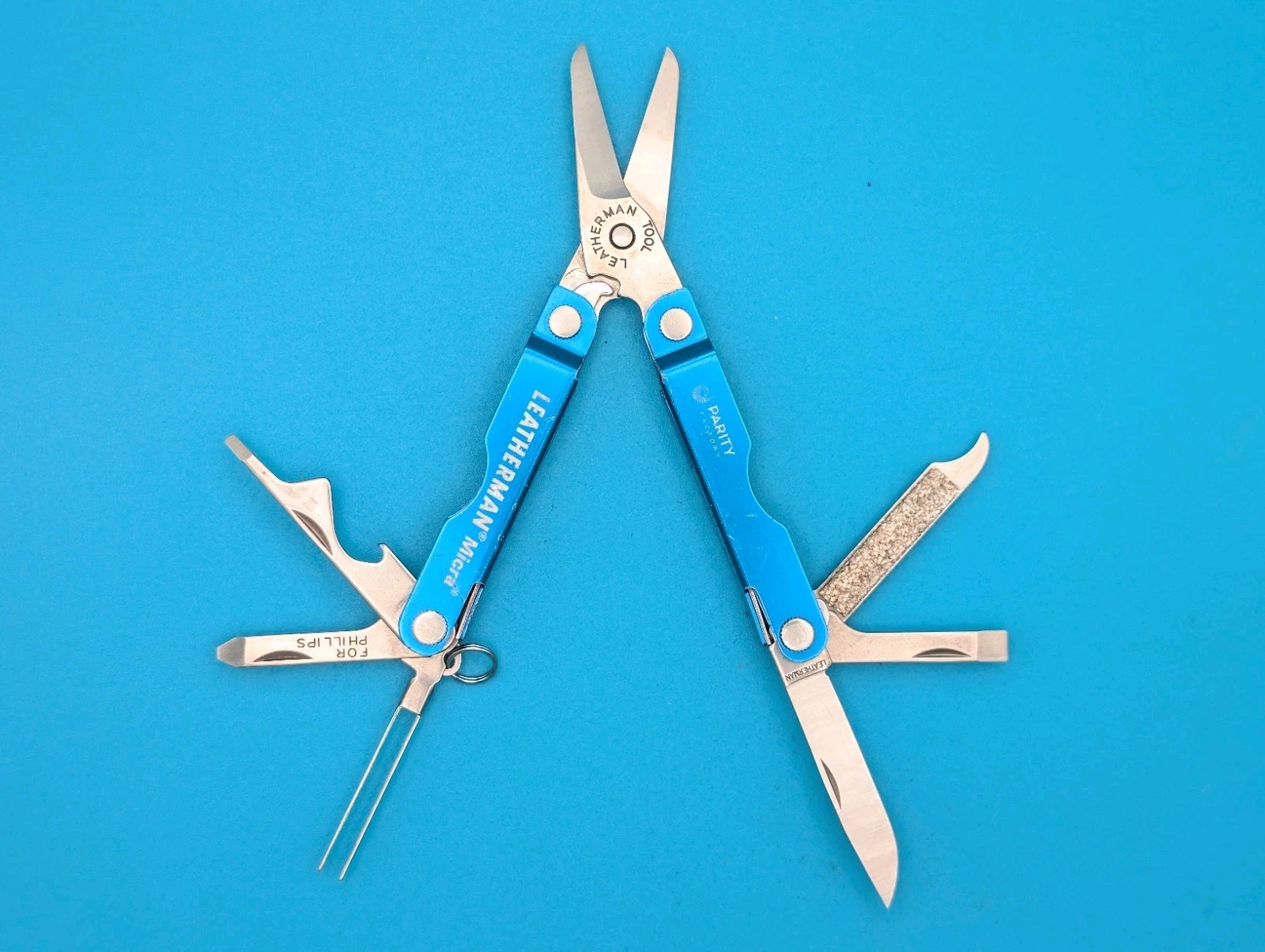 Leatherman Micra Multi-Tool, Knife, Scissors, Key Ring, Blue! PARITY FACTORY