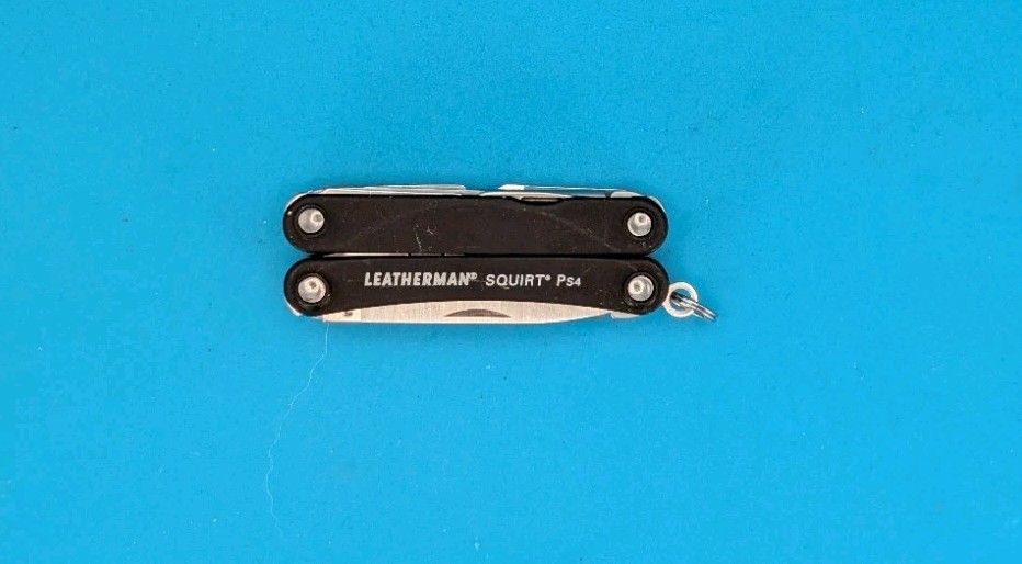 Leatherman SQUIRT PS4 Multi-Tool With Pliers Scissors Knife BLACK!